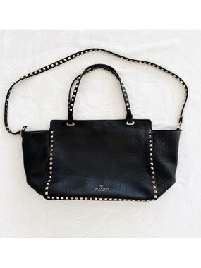 Valentino Garavani Rockstud
Black Leather Tote